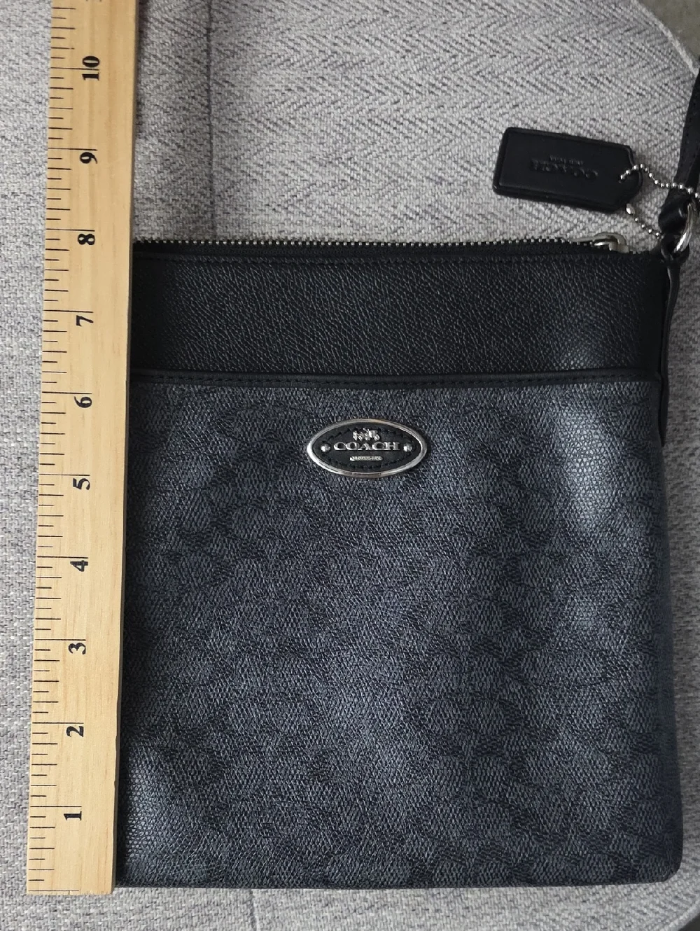 Coach 52400 Signature Canvas North South Swingpack Crossbody Black F1405